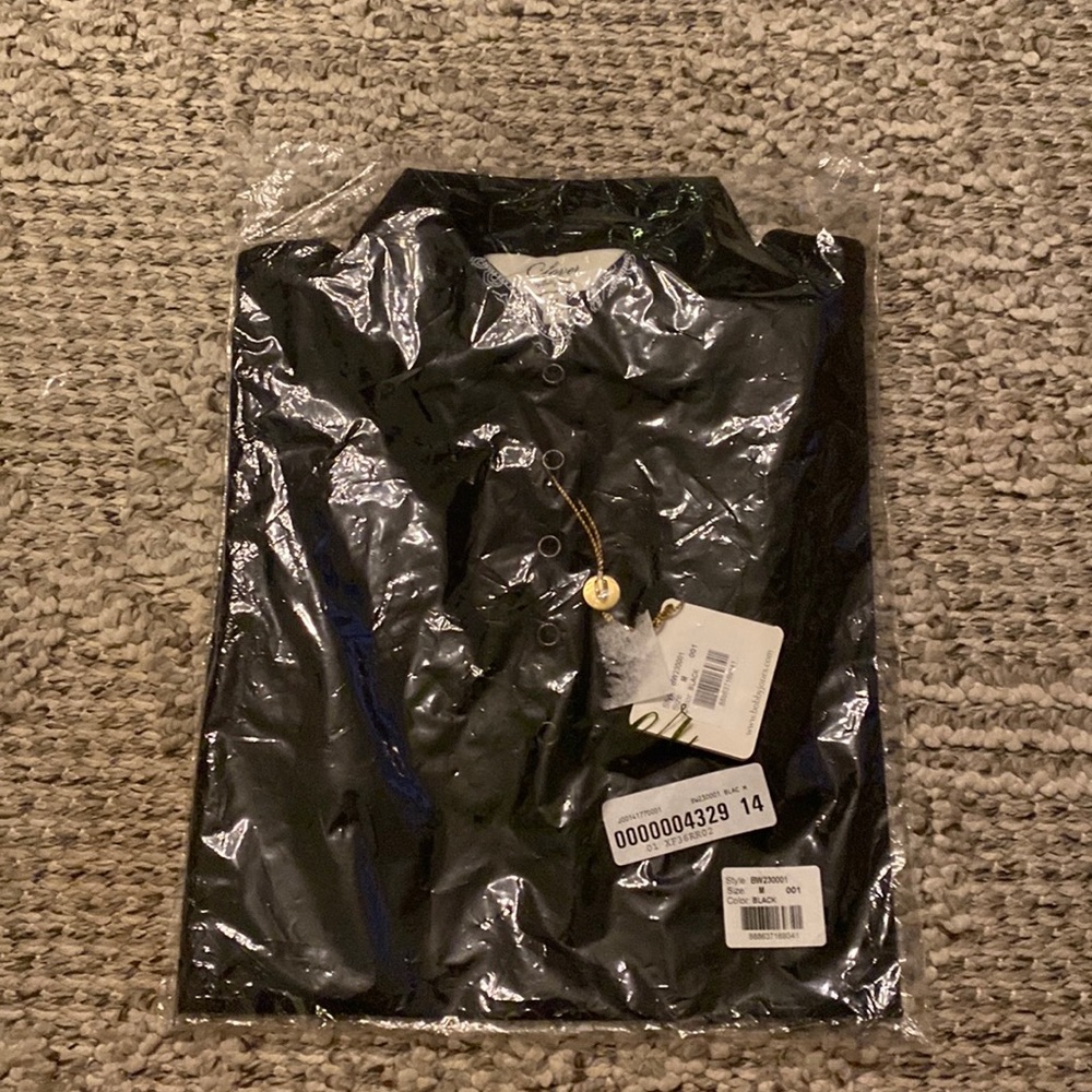 Brand new ✨ clover by Bobby jones black M woman’s button down shirt, long sleeve